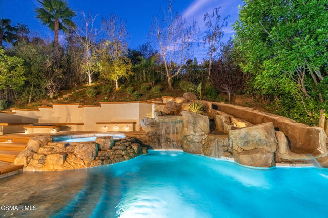 551 Rustic Hills Drive, Simi Valley CA: https://media.crmls.org/mediaz/f3b802e3-c08b-4202-9ea6-25b6150cb659.jpg