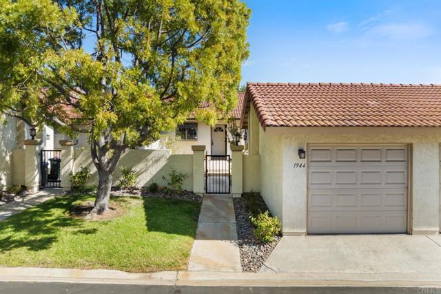 Detail Gallery Image 2 of 35 For 1944 Springdale Lane, Encinitas,  CA 92024 - 2 Beds | 2 Baths