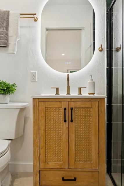 386 Fleming Avenue, San Jose CA: https://media.crmls.org/mediaz/f3b8bf30-d2ad-4f1b-8cf1-c9a53976cfb1.jpg