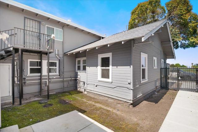 Image 8 of 14 For 1650 Bay Road
