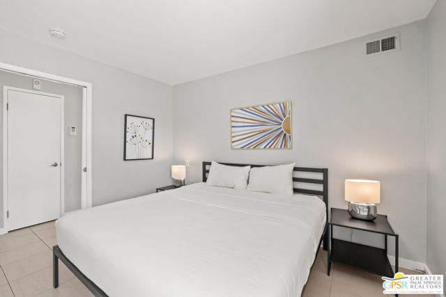 415 N Hermosa Drive, Palm Springs CA: https://media.crmls.org/mediaz/f3ba7e1a-b809-488c-9d7d-2dc99ff602e4.jpg