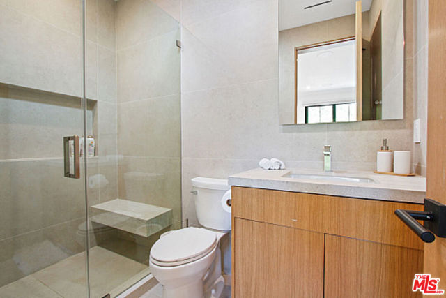 9451 Sunset Boulevard, Beverly Hills CA: https://media.crmls.org/mediaz/f3baa418-0bf9-40be-840d-a255d5d2c4d5.jpg