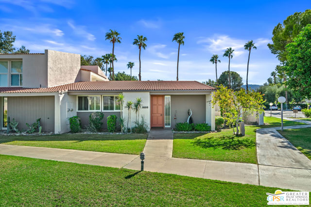 2522 N Whitewater Club Drive #D, Palm Springs, CA 92262