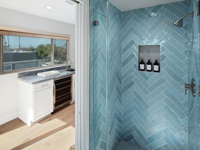 851 53 Sapphire, San Diego CA: https://media.crmls.org/mediaz/f3bab449-0123-4ede-849b-1ef935d87157.jpg