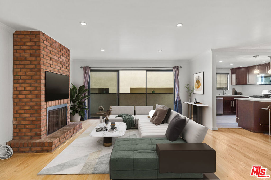 1236 Wellesley Avenue #2