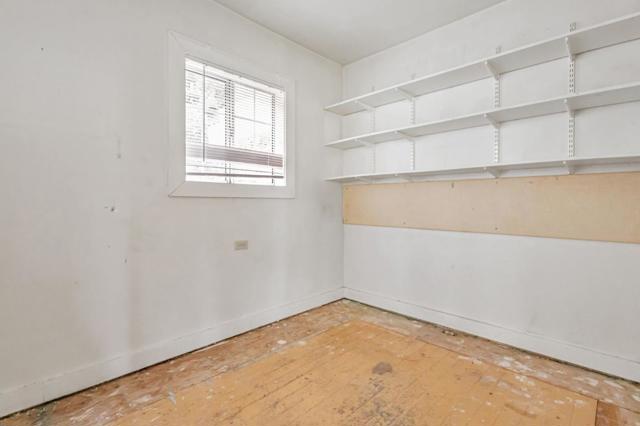 658 Lisbon Street, San Francisco CA: https://media.crmls.org/mediaz/f3bc2110-082c-470c-ad46-47d2390c3e8e.jpg