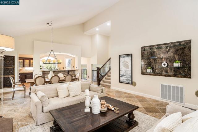 4040 Westminster Pl, Danville CA: https://media.crmls.org/mediaz/f3bc4580-8b69-4999-b664-1c780300c3af.jpg