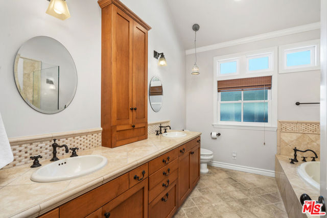 10574 Holman Avenue, Los Angeles CA: https://media.crmls.org/mediaz/f3bc61ec-872c-4ba9-a10e-f6dc7579937f.jpg