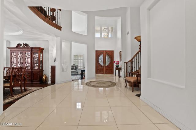 20253 ViA Galileo, Porter Ranch CA: https://media.crmls.org/mediaz/f3bd21e2-329e-4ae3-bf6b-2cc1c6449345.jpg