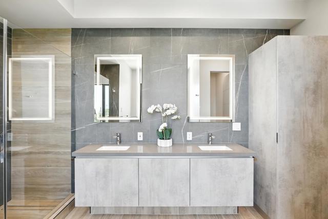 1127 Hillslope Place, Los Altos CA: https://media.crmls.org/mediaz/f3be8949-75b9-458e-a17d-ea5f7e0ce557.jpg