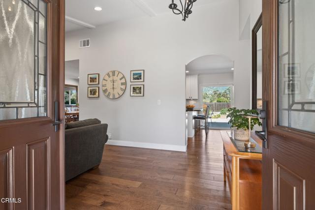 Detail Gallery Image 10 of 50 For 1318 La Paz Dr, Ojai,  CA 93023 - 4 Beds | 2/1 Baths