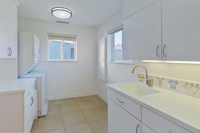 422 Seaview Drive, Aptos CA: https://media.crmls.org/mediaz/f3bfd191-1a5f-496a-85ec-2f0c2a31d012.jpg