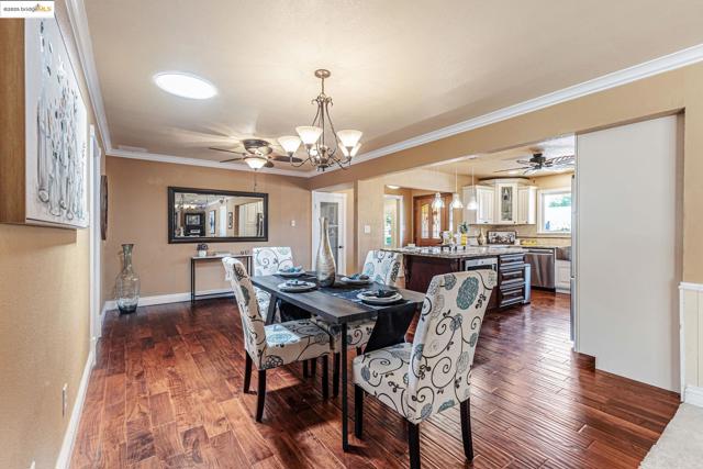 212 Matsqui Rd, Antioch CA: https://media.crmls.org/mediaz/f3c05052-8ca2-40ca-9dd0-f6be02143921.jpg