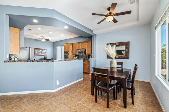 79704 Castille Drive, La Quinta CA: https://media.crmls.org/mediaz/f3c08893-b7fd-4df3-8f86-a85ec3889bd2.jpg