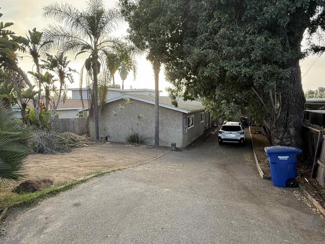 Detail Gallery Image 1 of 1 For 1010 Golden Rd, Encinitas,  CA 92024 - 4 Beds | 2/1 Baths