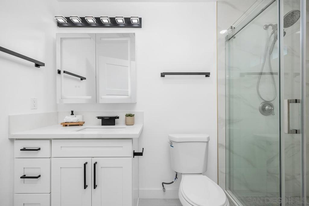 MLS #250034280SD img 22