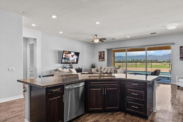 85115 Stazzano Place, Indio CA: https://media.crmls.org/mediaz/f3c23358-0e0f-4c4e-a283-e986095aa4b3.jpg
