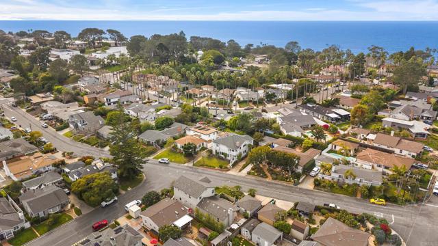 Detail Gallery Image 37 of 42 For 871 Tarento Dr, San Diego,  CA 92106 - 4 Beds | 3 Baths