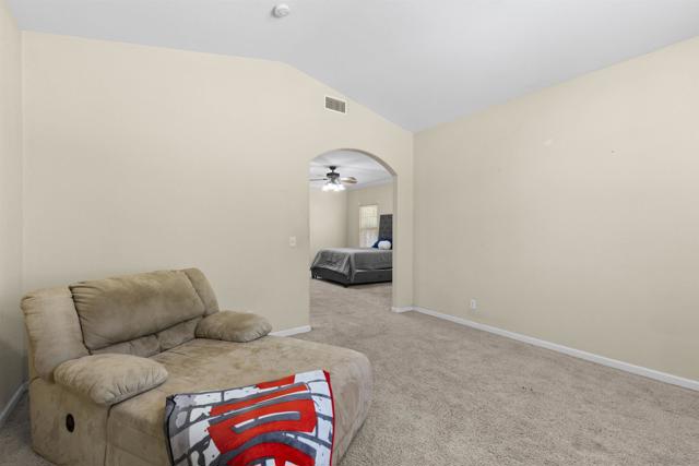 24849 Pappas Rd, Ramona CA: https://media.crmls.org/mediaz/f3c26ed3-f832-4fb1-a4ee-aa1b0df79846.jpg