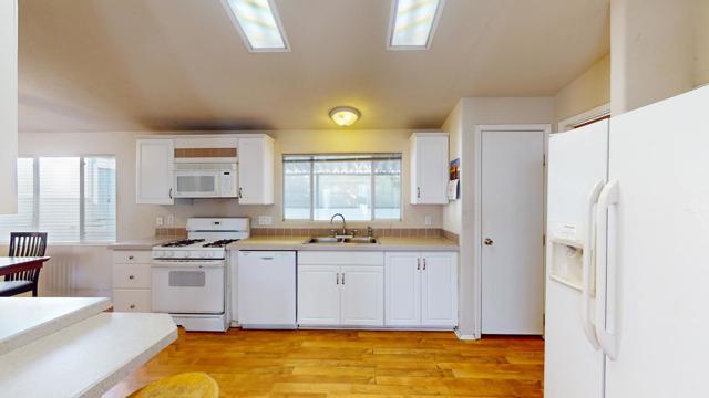 234 Lei Drive, Palm Springs CA: https://media.crmls.org/mediaz/f3c3465f-851f-4c0b-b4c0-df4089815303.jpg
