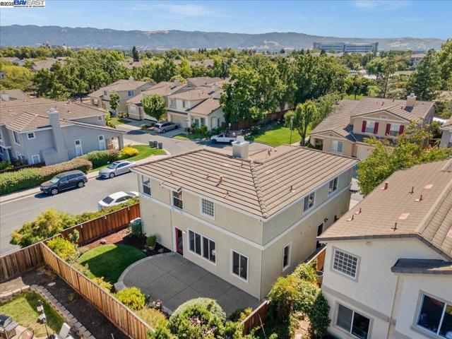 4775 Mahogany St, Dublin CA: https://media.crmls.org/mediaz/f3c357ff-8c72-4806-ba4b-f337151ad21a.jpg