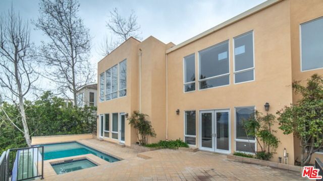 Drew Fenton | 14445 MULHOLLAND Drive Los Angeles CA | MLS: 7370765 Drew Fenton | 14445 MULHOLLAND Drive Los Angeles CA | MLS: 7370765