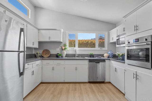 Detail Gallery Image 7 of 34 For 6065 Zora Street, La Mesa,  CA 91942 - 3 Beds | 2 Baths