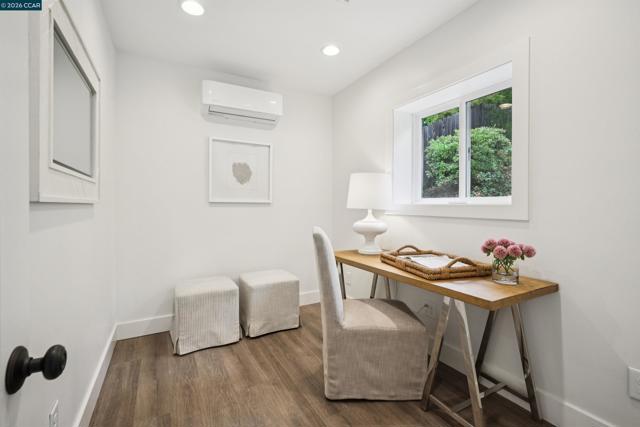 3231 Camino Colorados, Lafayette CA: https://media.crmls.org/mediaz/f3c696be-be1d-475a-9a23-78532279b47a.jpg