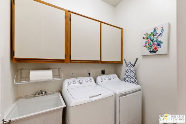 54465 Avenida Rubio, La Quinta CA: https://media.crmls.org/mediaz/f3c6a62f-2b0c-40e2-950e-f16e79e40a9c.jpg