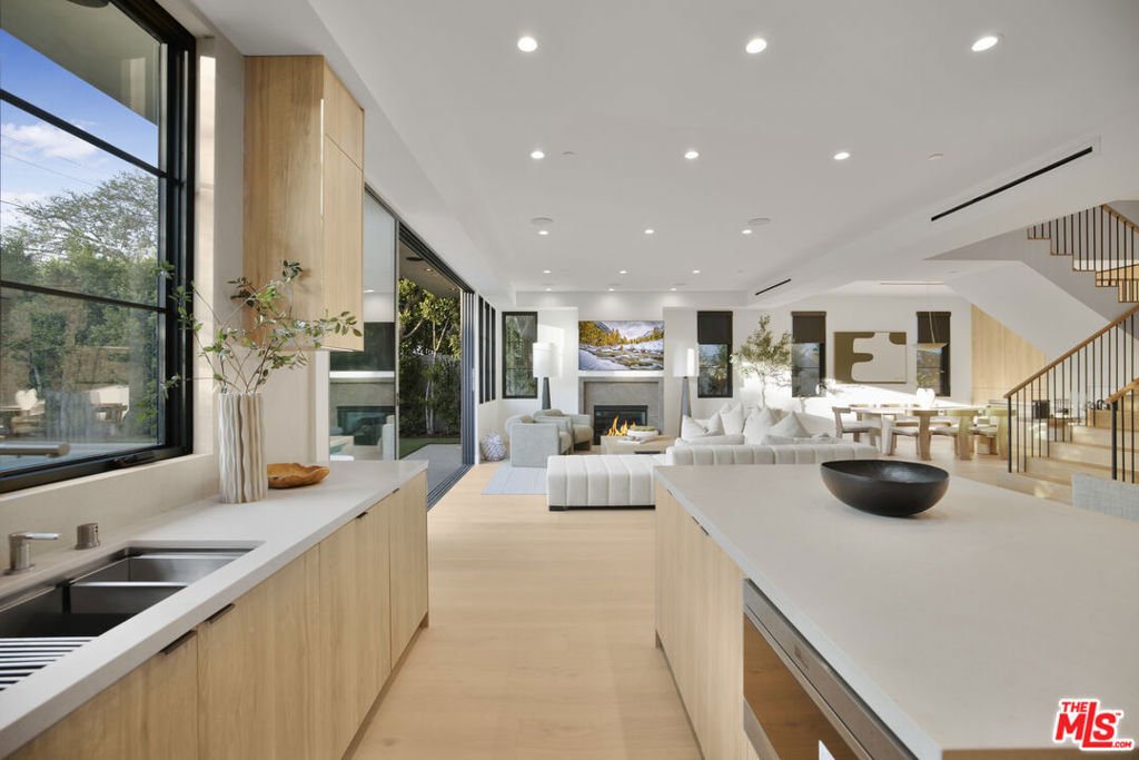 MLS #25619867 image #12