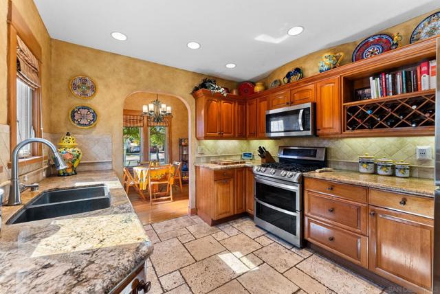 4965 Marlborough Drive, San Diego CA: https://media.crmls.org/mediaz/f3c6c754-ea3e-4f67-8dfc-36ff28f3b32f.jpg