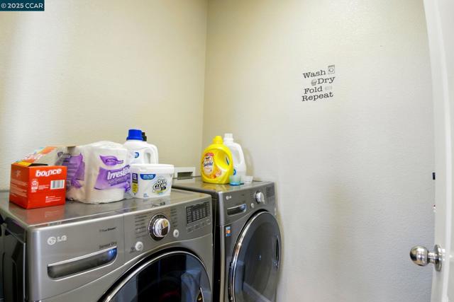 35 Belluno Dr, Stockton CA: https://media.crmls.org/mediaz/f3c7db89-d2f4-46c7-9d0a-9bf170c27ea2.jpg