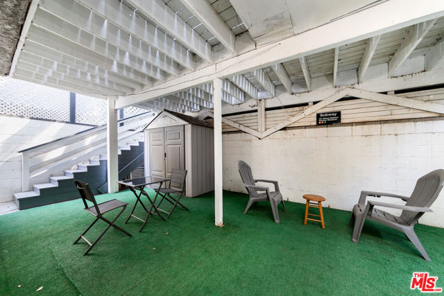 8328 Kirkwood Drive, Los Angeles CA: https://media.crmls.org/mediaz/f3c86aa0-abf6-485b-b940-b18ee53ecb59.jpg