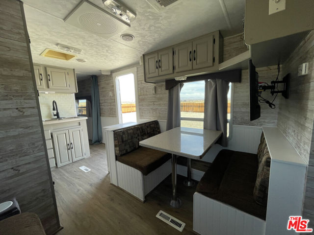 55 E Avenue D4, Lancaster CA: https://media.crmls.org/mediaz/f3c9707c-3f5e-4079-be6d-83f60b1528df.jpg