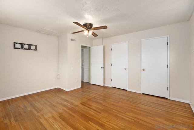 371 Kaymar Dr, San Diego CA: https://media.crmls.org/mediaz/f3ca548c-e66a-408b-a6b6-bd4e7349d158.jpg