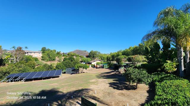 Detail Gallery Image 10 of 12 For 351 Sheila Ln, Fallbrook,  CA 92028 - 3 Beds | 2 Baths