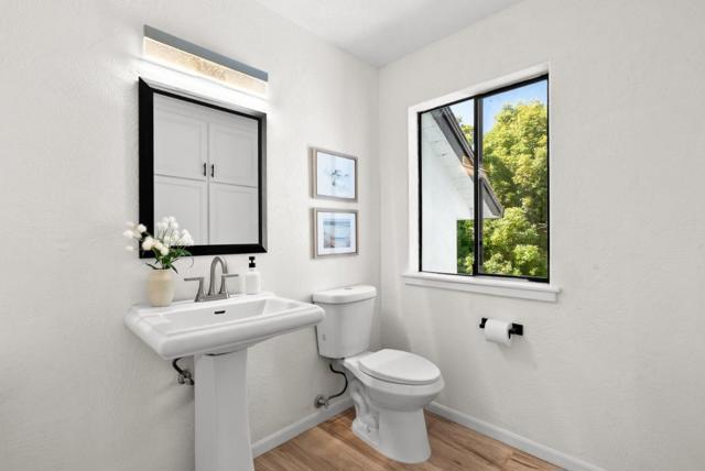 607 Saint Andrews Drive, Aptos CA: https://media.crmls.org/mediaz/f3cace6b-0587-4541-b212-5950fffcb1d3.jpg