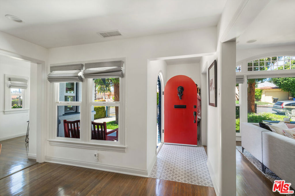 MLS #26860467 image #2