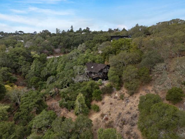 435 Golden Oak Drive, Portola Valley CA: https://media.crmls.org/mediaz/f3cc17b9-faaa-4359-bcbf-364d427c4a55.jpg