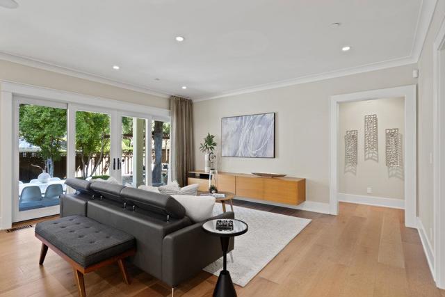 Image 23 of 92 For 1180 Lemon Avenue