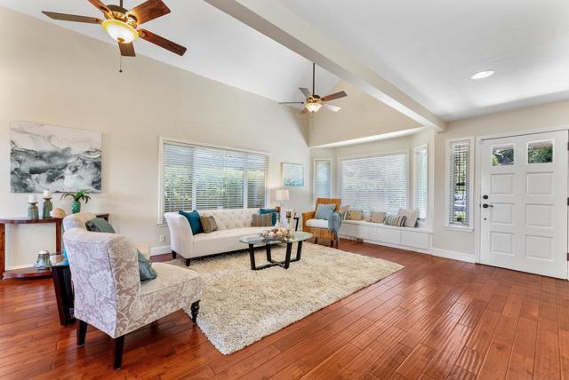 204 Oak Way, Santa Cruz CA: https://media.crmls.org/mediaz/f3ce1609-6f12-42e3-957a-d9569d65f605.jpg