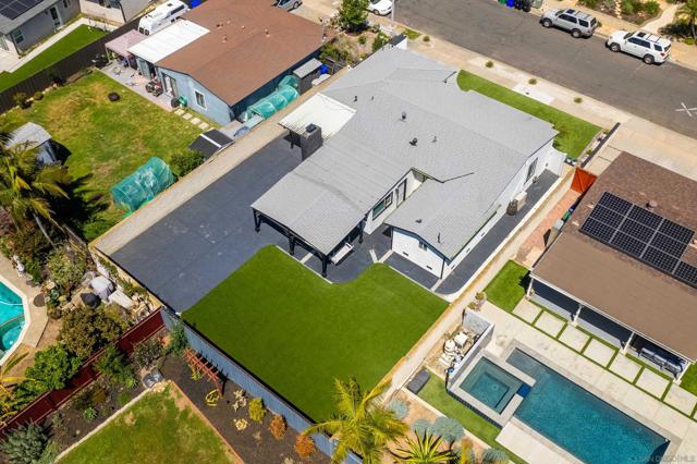 3375 Karok Avenue, San Diego CA: https://media.crmls.org/mediaz/f3ce2f02-6826-42a5-a97c-6e1bae77f193.jpg