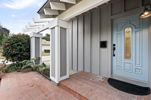 10671 Montego Dr, San Diego CA: https://media.crmls.org/mediaz/f3cf8a08-ef77-4dd5-ae2e-334d5c87de04.jpg