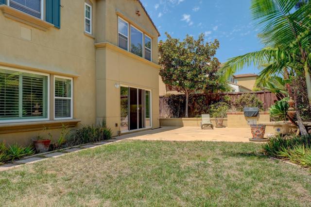 7148 Sitio Caliente, Carlsbad CA: https://media.crmls.org/mediaz/f3cfcb1b-480e-43e2-abcc-26ad2e3d1c0c.jpg