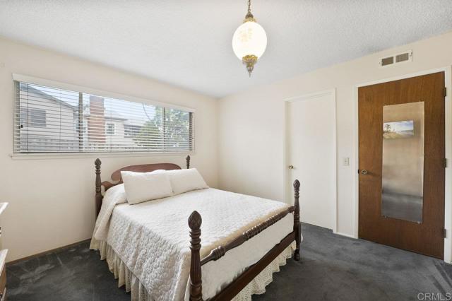 1113 Camino Del Sol Circle, Carlsbad CA: https://media.crmls.org/mediaz/f3d0aa4f-c13d-489c-afc5-8db1a8cb930a.jpg