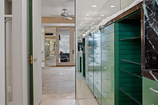 855 W Coronado Avenue, Palm Springs, CA 92262