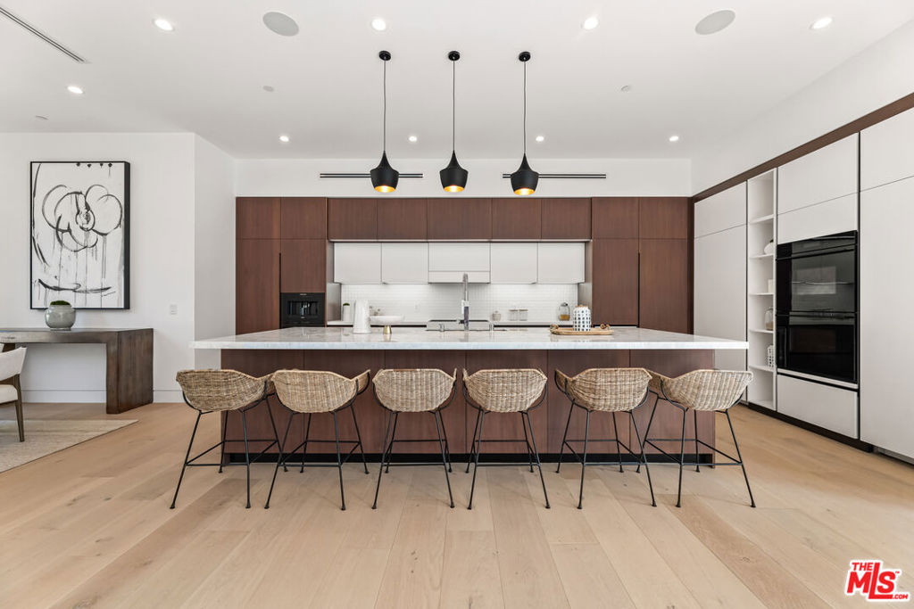 MLS #26863407 image #2