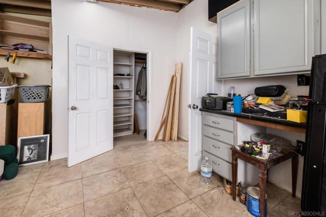 2925 Franklin Ave, San Diego CA: https://media.crmls.org/mediaz/f3d20582-1907-43aa-b5fa-8c502af859e9.jpg