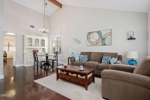 Detail Gallery Image 5 of 31 For 17207 Village 17, Camarillo,  CA 93012 - 2 Beds | 2 Baths