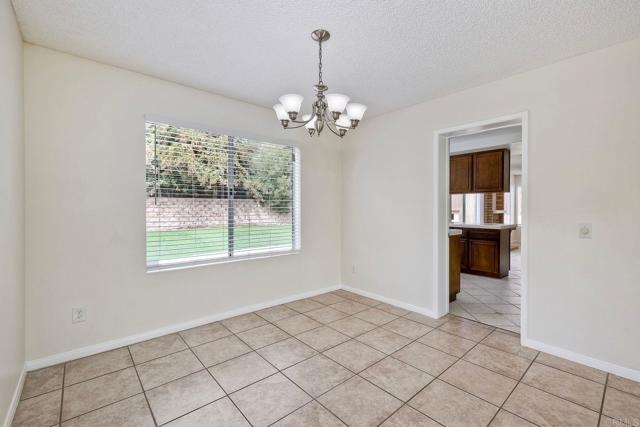 169 Camino Entrada, Chula Vista CA: https://media.crmls.org/mediaz/f3d2696f-7a69-4097-8749-dec2b9b641a5.jpg